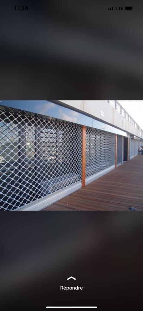 Grille métallique de protection